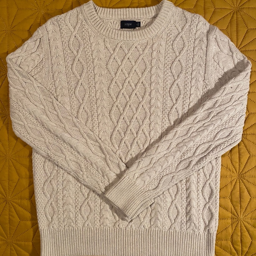 Men’s cable knit sweater